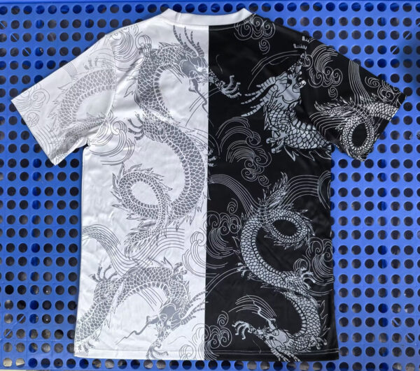 Maillot Real Madrid Dragon blanc et noir 2025 2026