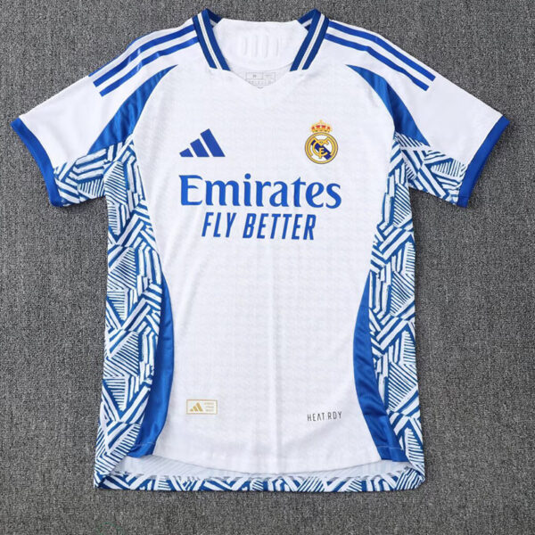 Maillot Real Madrid blanc et bleu 2025 2026