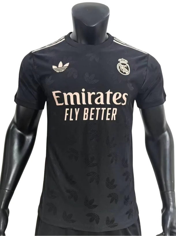 Real Madrid Maillot Version Match Rétro Classique noir 2025 - 2026