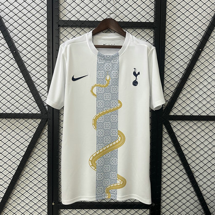 Maillot Tottenham 2025 L’année du Serpent
