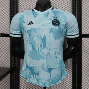 Maillot Algérie 2025 (version joueur) – Bleu clair avec motif de feuilles tropicales