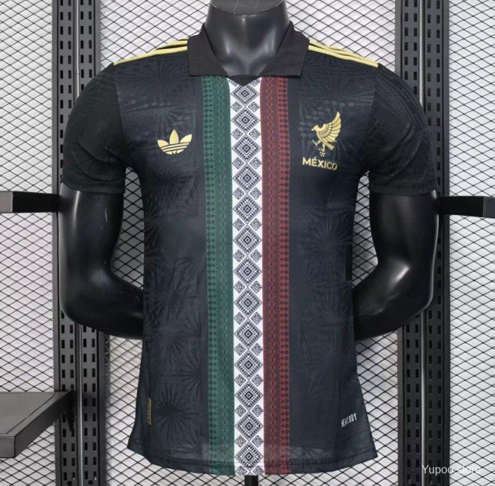 Maillot noir du Mexique 2025 (version joueur) avec motifs traditionnels Maillot noir du Mexique 2025 (version joueur) avec motifs traditionnels
