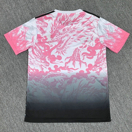 Maillot Real Madrid 2025 2026 dragon maléfique rose 1