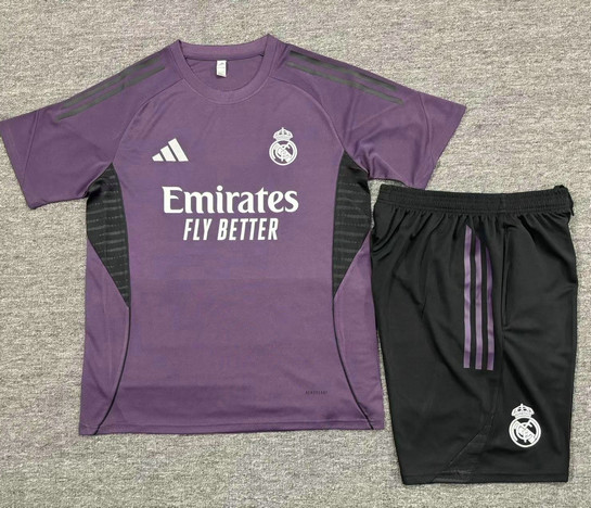 Ensemble Real Madrid 2025 2026 Violet foncé Ensemble Real Madrid 2025 2026 - Violet Foncé