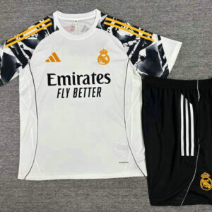 Ensemble Real Madrid Enfant 2025 2026 Avec Logo Jaune - Blanc