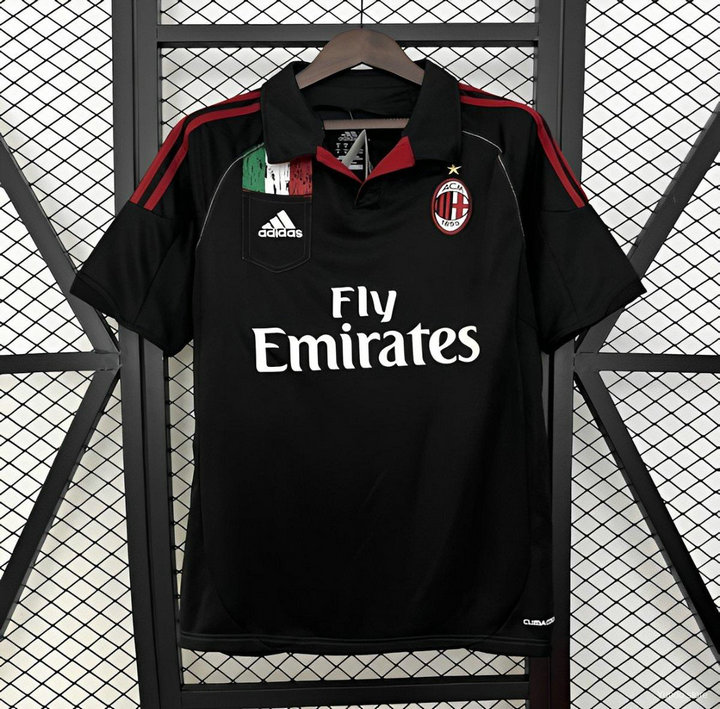 Maillot-AC-Milan-Vintage-2012-2013-Third-2.jpg