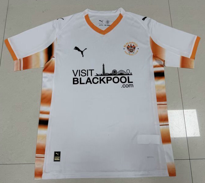 Maillot-Blackpool-2025-2026-exterieur-1.jpg