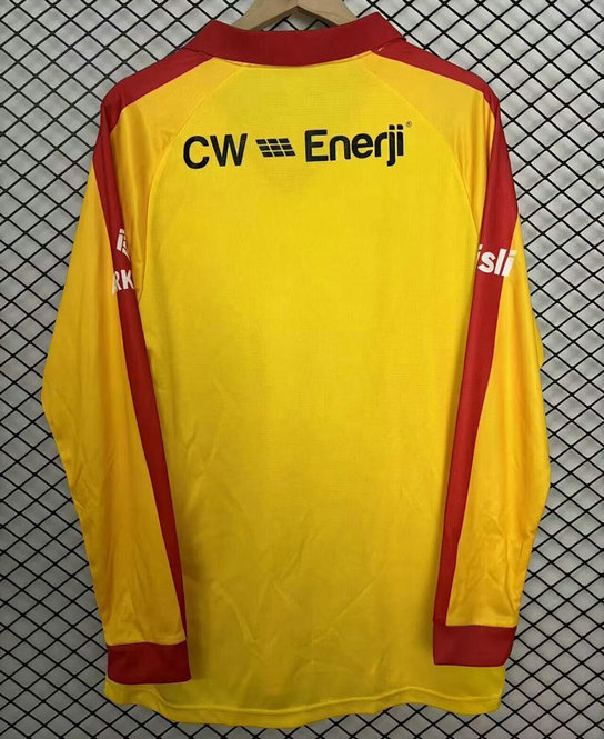 Maillot-Galatasaray-2026-2027-jaune-Manches-longues-A-1.jpg