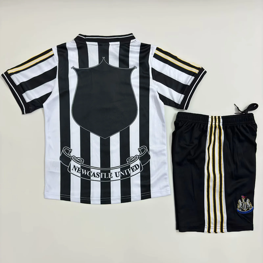 Maillot domicile rétro de Newcastle United (taille enfant) 1997