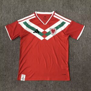 Concept de maillot rouge du Pays de Galles pour la saison 2026-2027