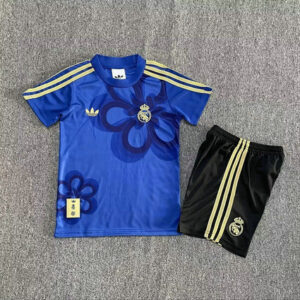 Maillot bleu royal enfant du Real Madrid 2025-2026