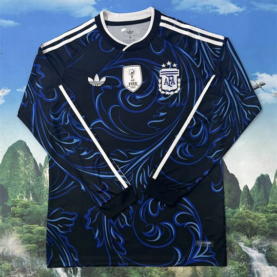 Maillot-Argentine-Coupe-du-monde-2026-exterieur-manches-longues-2.jpg