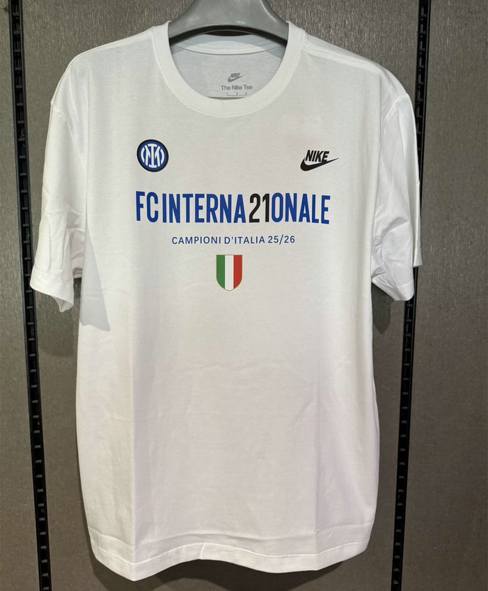 Maillot-Inter-Milan-2026-2027-T-shirt-Champion-blanc-1.jpg Maillot de foot Inter Milan 2026/2027 - T Shirt Champion Blanc