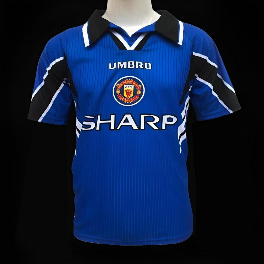 Maillot-Manchester-United-Vintage-1996-1997-third-bleu-1.jpg Maillot de foot Manchester United 1996/1997 - Third Bleu