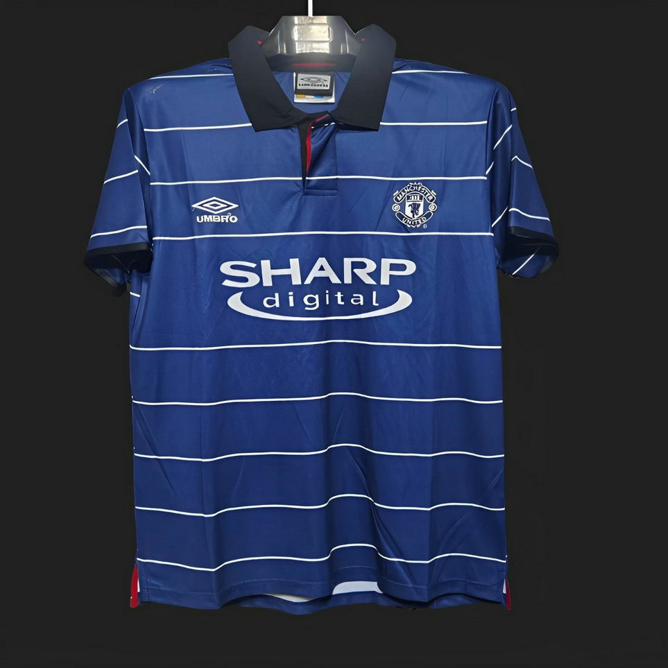 Maillot-Manchester-United-Vintage-1999-2000-bleu-1.jpg Maillot de foot Manchester United 1999/2000 - Bleu