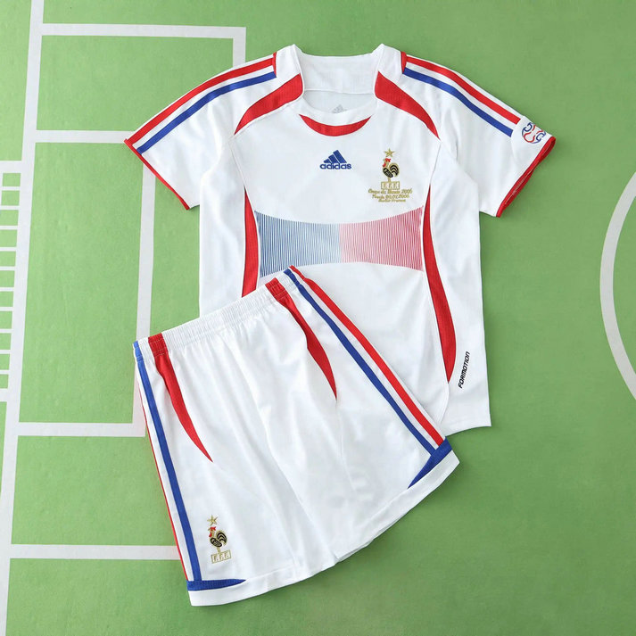 Ensemble Maillot Enfant vintage France 2006 - Exterieur