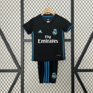 Ensemble Maillot Enfant vintage Real Madrid 2017/2018 - Exterieur