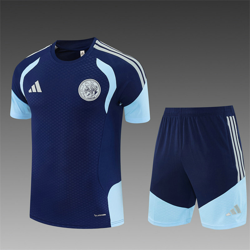 Ensemble-Ajax-2026-2027-Bleu-fonce-1.jpg Ensemble Maillot de foot Ajax 2026/2027 - Bleu Foncé