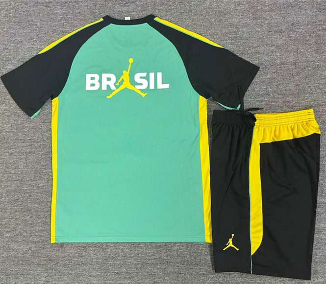 Ensemble Maillot Enfant Brésil 2026/2027 - Vert