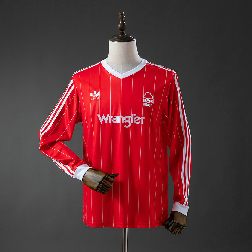 Maillot-Nottingham-Forest-Vintage-1982-1984-domicile-manches-longues-1.jpg Maillot de foot Nottingham Forest 1982/1984 - Domicile Manches Longues