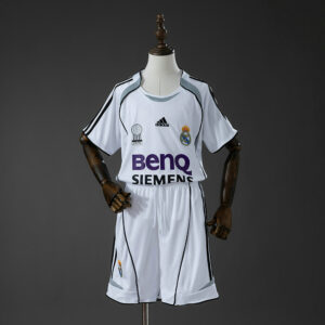 Ensemble Maillot Enfant Real Madrid 2006/2007 - Domicile Blanc