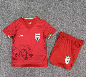 Ensemble Maillot Enfant l’Iran 2026 - Exterieur Rouge