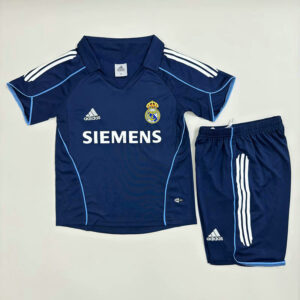 Ensemble Maillot Enfant vintage Real Madrid 2005/2006 - Exterieur