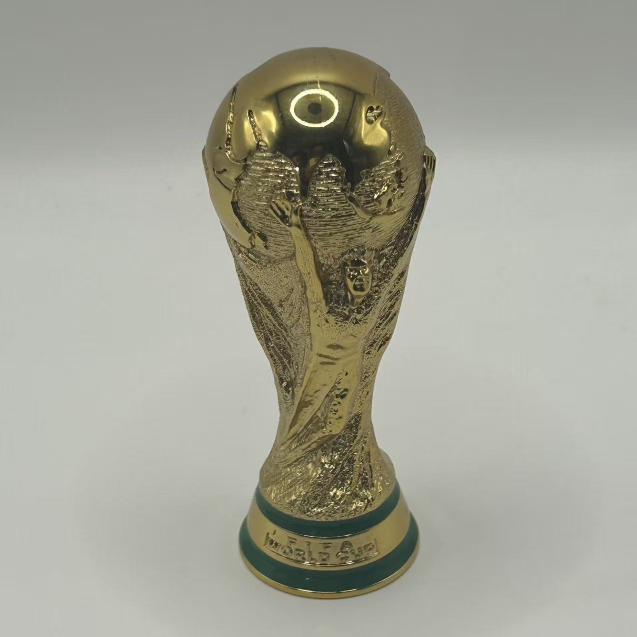 Réplique Officielle Trophée Coupe du Monde de la FIFA 2026 - 150mm Métal Or - Édition Wagon